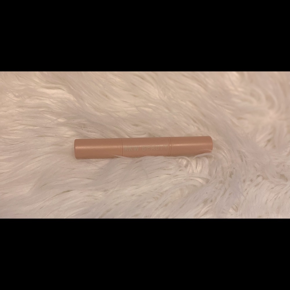 KKW Beauty Highlight Stick